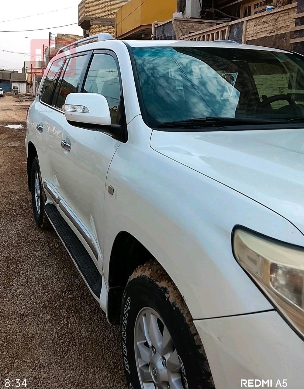 تويوتا لاندكروزر